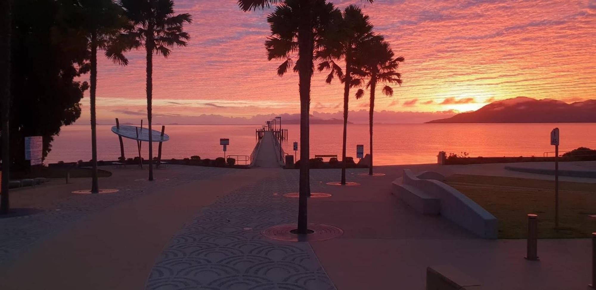 Cardwell Beachfront Motel المظهر الخارجي الصورة