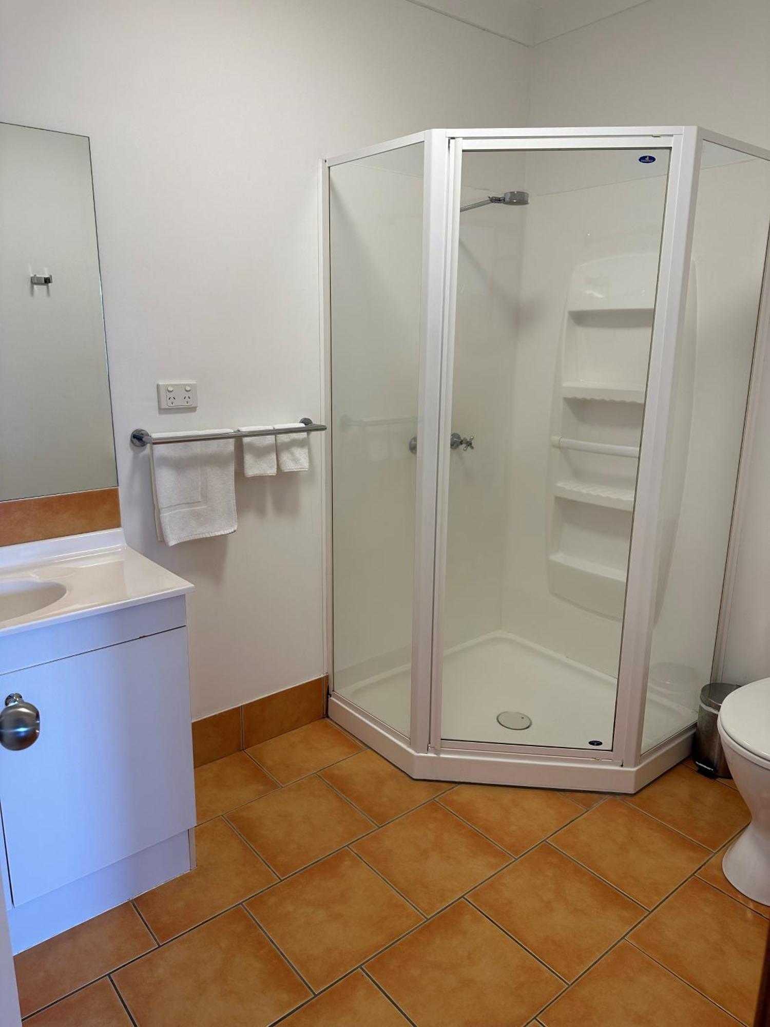 Cardwell Beachfront Motel المظهر الخارجي الصورة